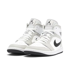 Jordan 1 Mid Light Smoke Grey