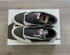 Jordan 1 X Travis Medium Olive (Taille 43)