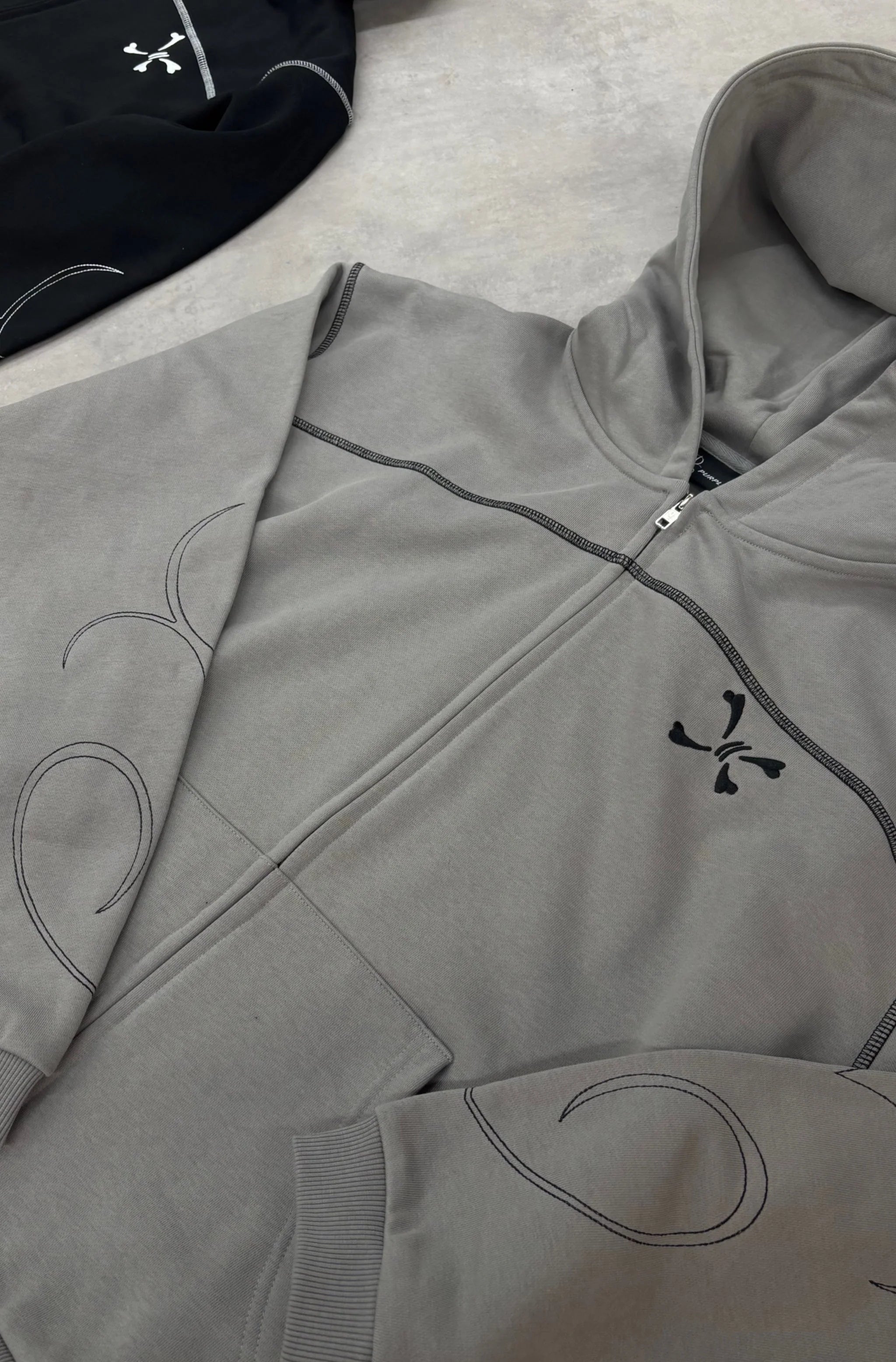 Zip Purple Place Aura Gris