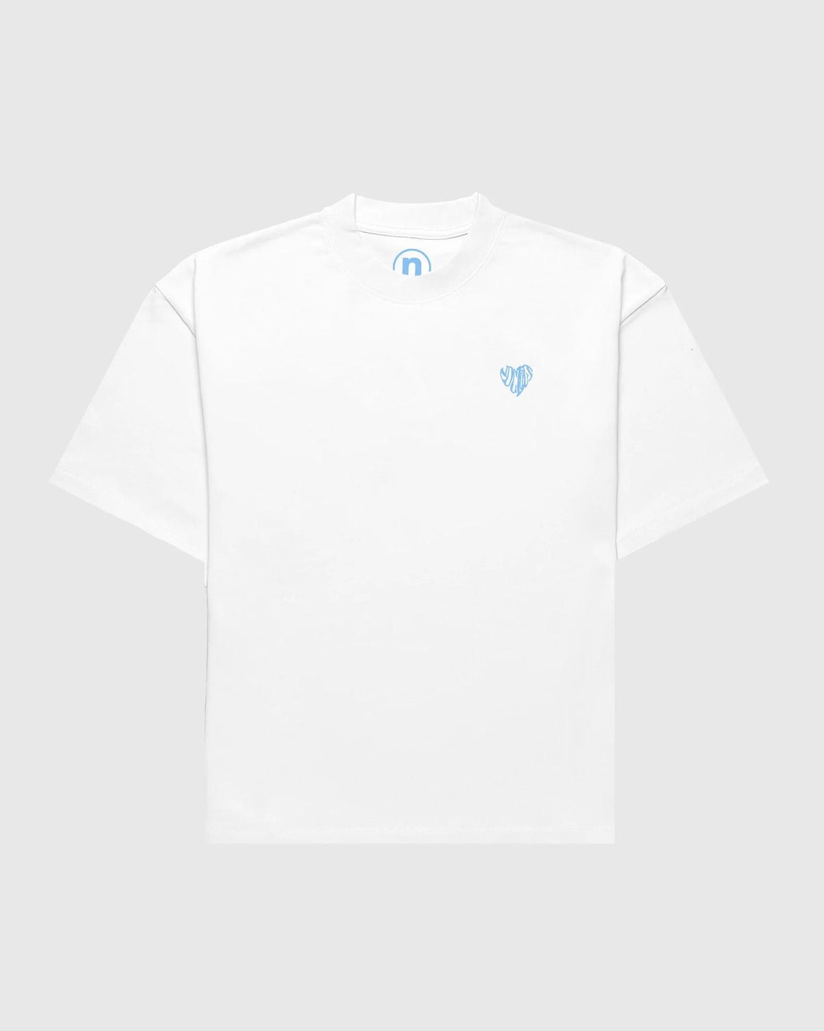 Face t-shirt oversize Noclout blanc petit logo bleu poitrine seconde main